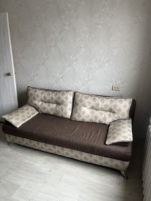 продам диван в хорошем сост