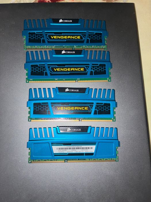 Placute ram DDR3 16GB
