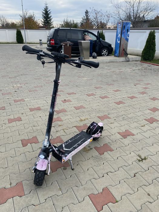 Trotineta electrica kukirin g 2 pro 2024