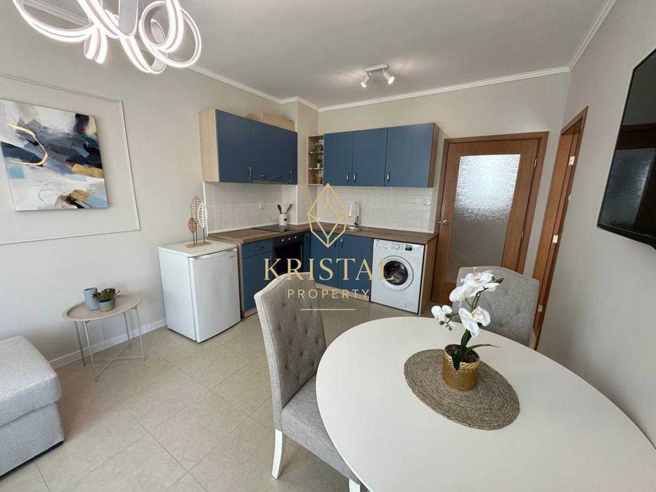 Продава се Двустаен апартамент в Свети Влас - 60 кв.м за 808 €/кв.м - Снимка #1