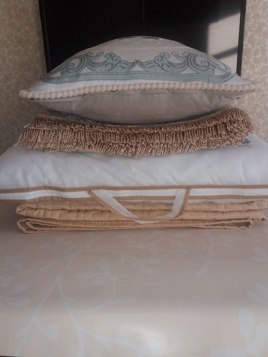 Продаю покрывало.