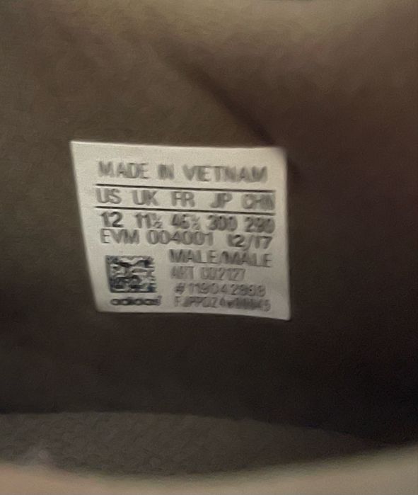 Vind adidas prophere