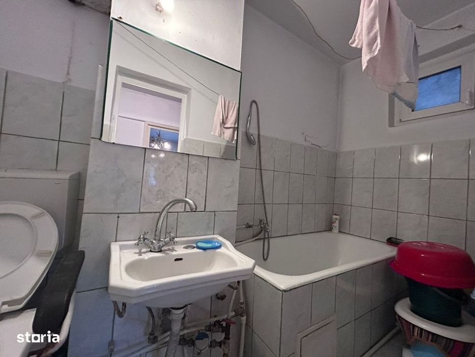 - Apartament 3 camere confort 1 decomandat, Zona Obor.