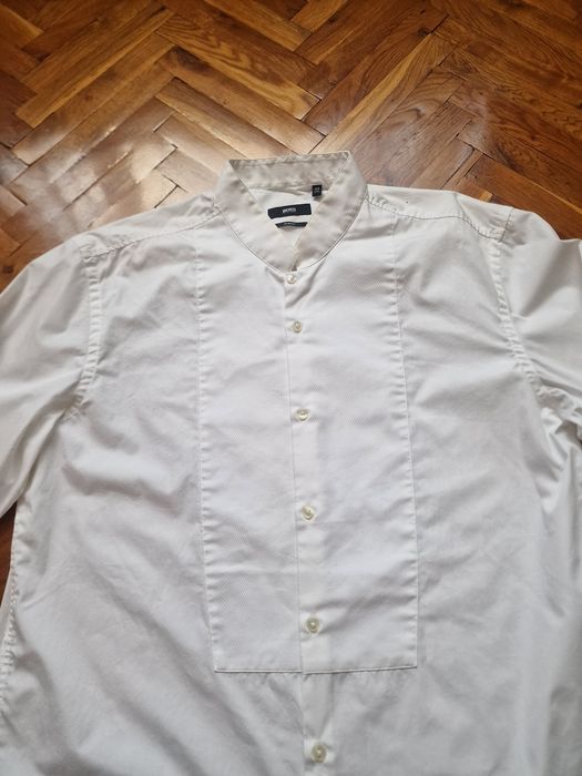 Страхотна мъжка риза HUGO BOSS размер XL/ 44 17 1/2