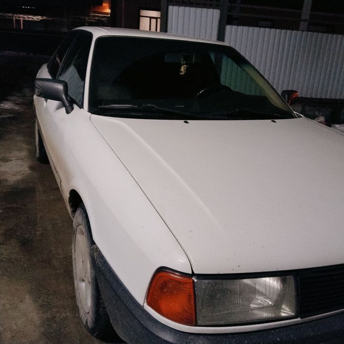 Ауди 80 в хорошом состояние.