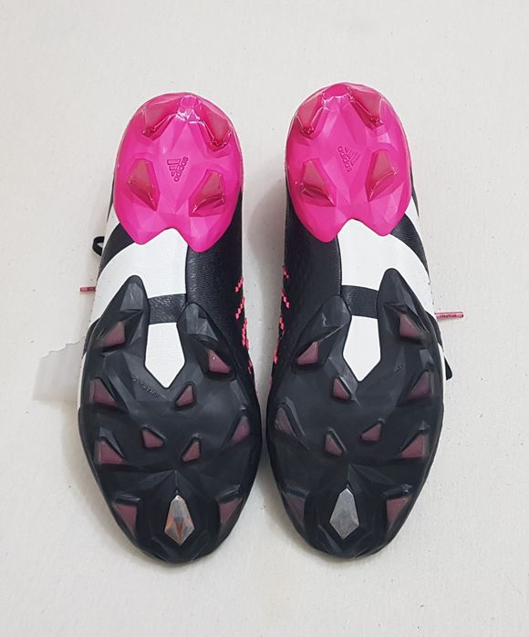 Pantofi de fotbal Adidas Predator Accuracy.1 Low Fg negru roz, Nr. 43