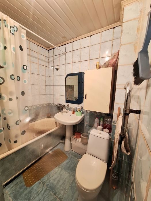 Продаётся 4 комн Детсад дёшево