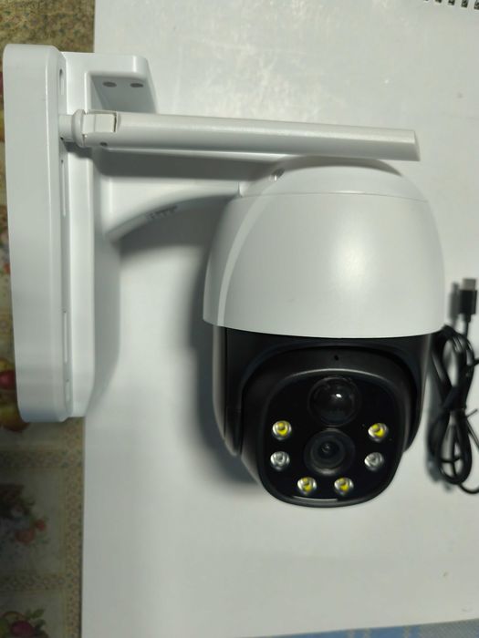 Camera supraveghere IP 4G cu panou solar