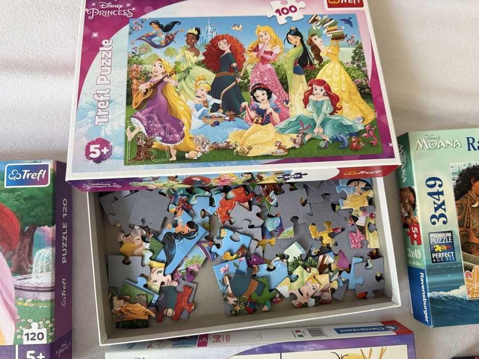 Лот детски пъзели и игри