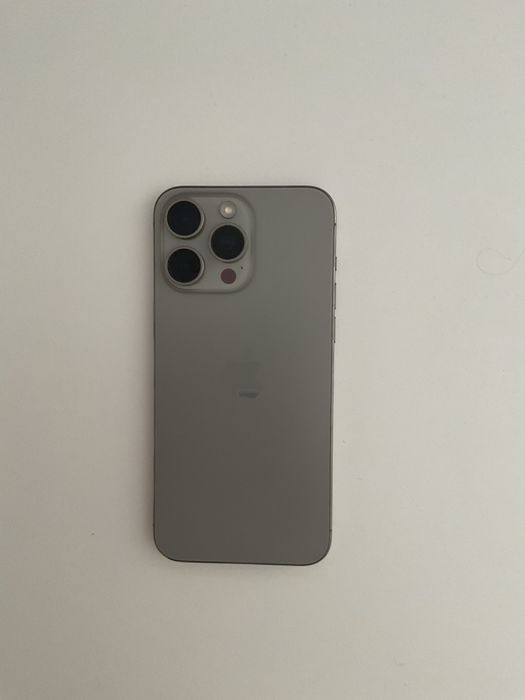 Iphone 15 pro max с коробкой,512gb