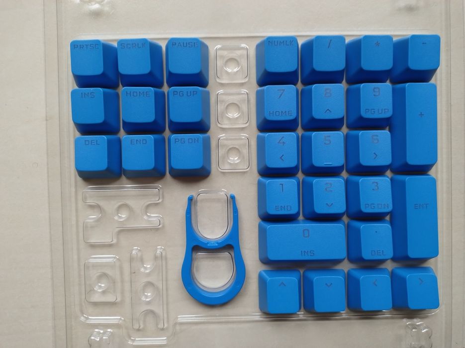 Corsair double-shot pbt pro keycaps Elgato blue