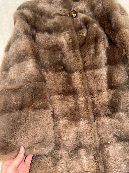 Продам норковую шубу