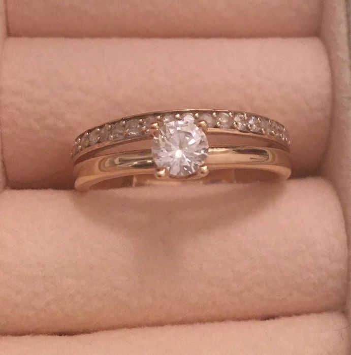 Продам золотое кольцо