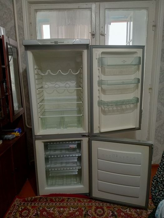 Холодильник Electrolux
