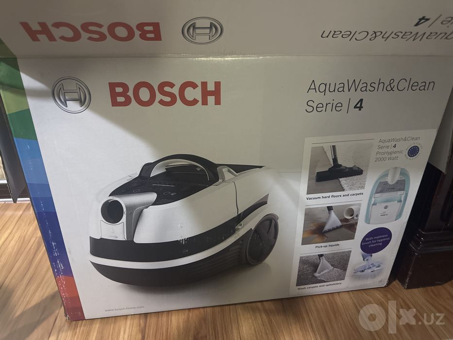 Моющий пылесос  Bosch в модном цвете babyblue