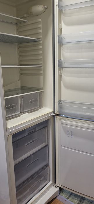 Холодильник Indesit