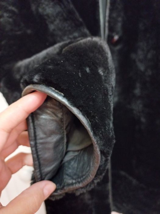 Шуба натуральный мутон с капюшоном