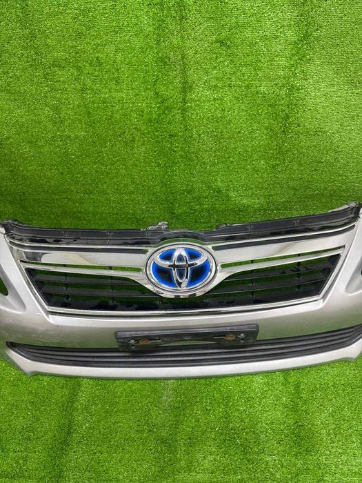 Бампер передний на Toyota Camry 50