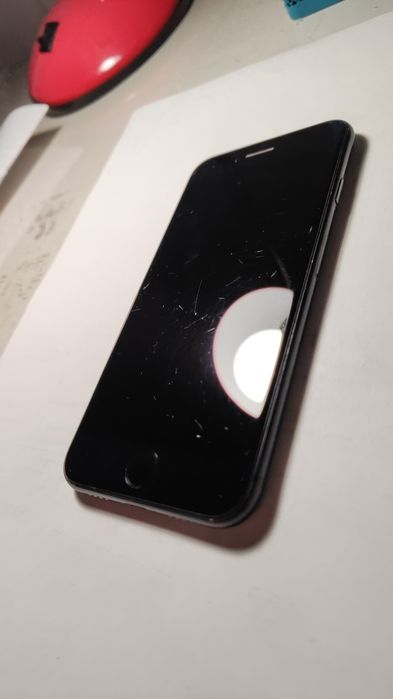 продам iphone se2022