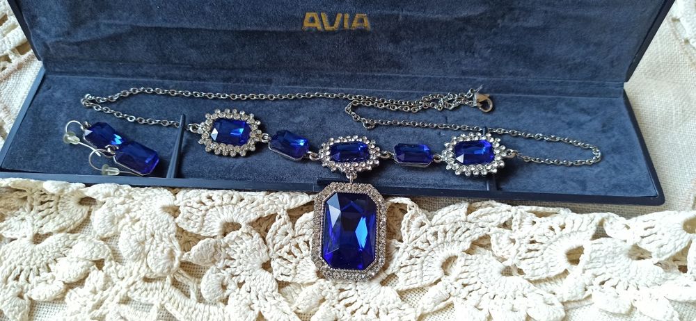 Колие+обеци(комплект)