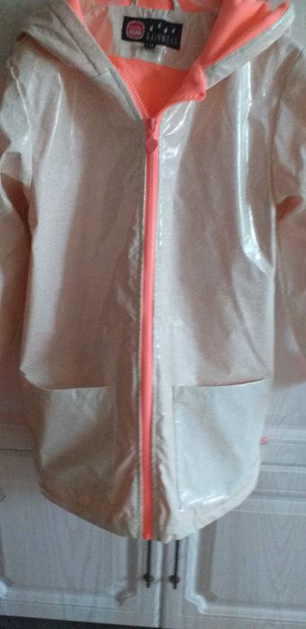 Продам красивый пр-во Польша дождевик для девочки, цена 5000тенге