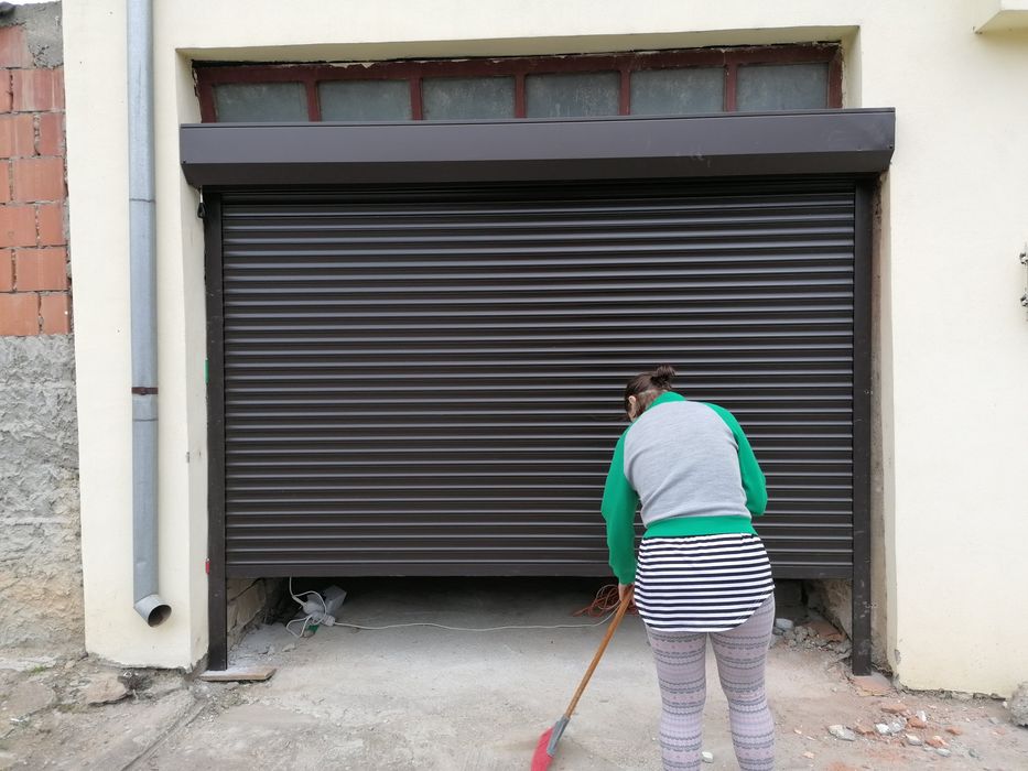 USI garaj rulou aluminiu