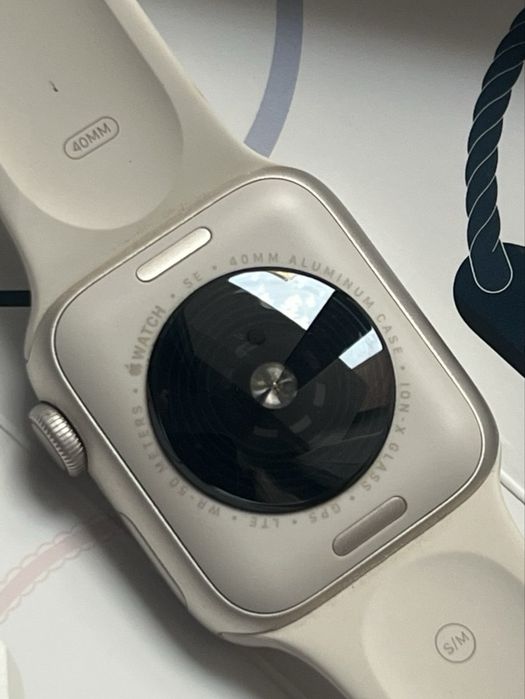 Apple Watch SE 2 40mm GPS + Cellular Starlight, 94% АКБ