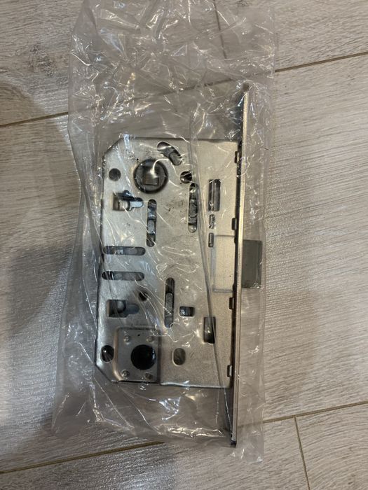 Врезной замок