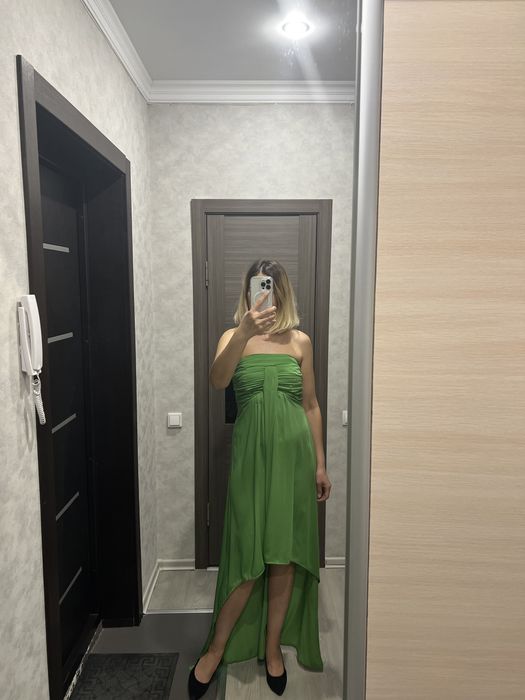 Продам нарядное платье