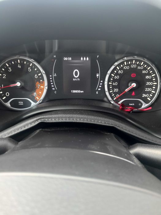 JEEP Renegade 2018 — imagine 3