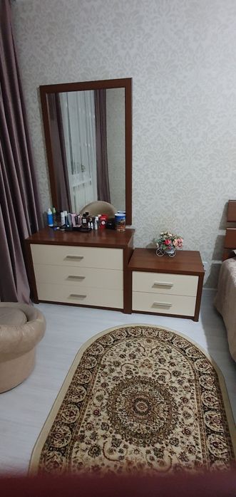 Продам спальный гарнитур