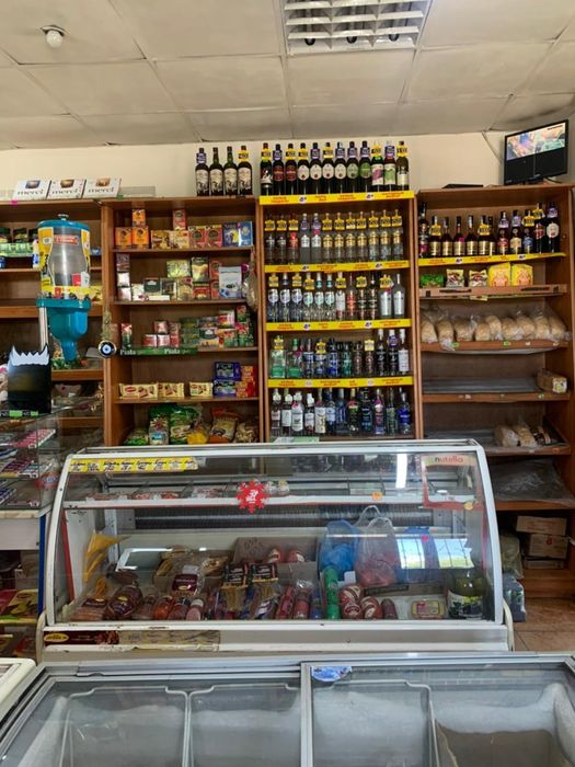 Кондитерская витрина холодильная бу