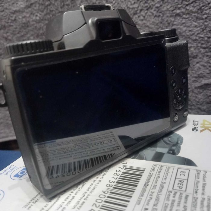 Aparat foto digital 4k, 64MP, NEUTILIZAT, card 64GB inclus--Ca nou.