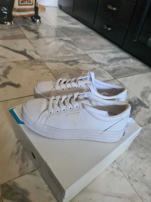 Guess 37 номер сникърси