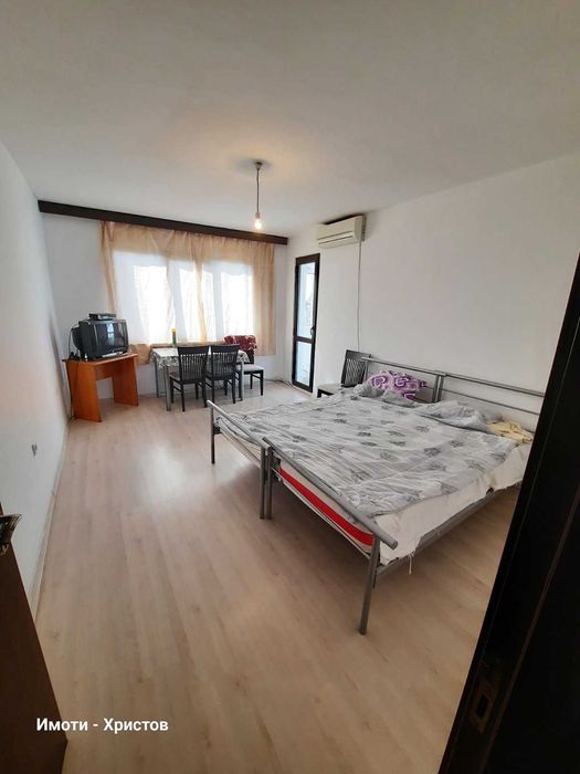 Продава се Двустаен апартамент в Шумен, Боян Българанов 2 - 64 кв.м за 1036 €/кв.м - Снимка #3