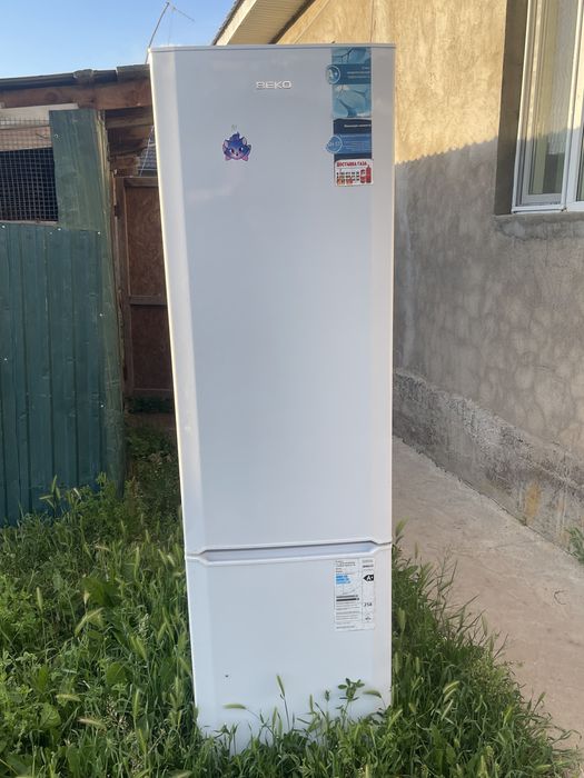 Холодильник BEKO сатылады/ Тоңазытқыш (жұмыс істеп тұр)