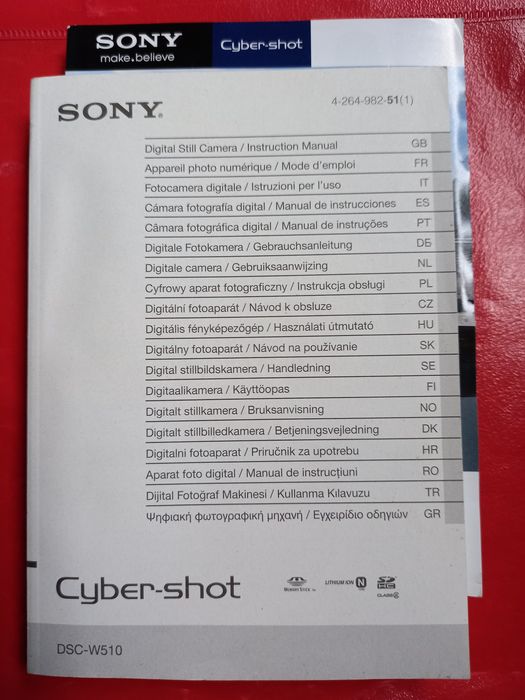 Aparat foto Sony și carte utilizare