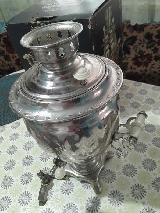 Продавам руски самовар