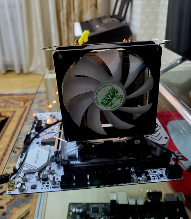 Материнская плата.  Процессор. Куллер