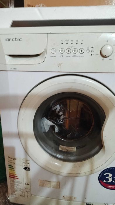 Vând obiecte casnice