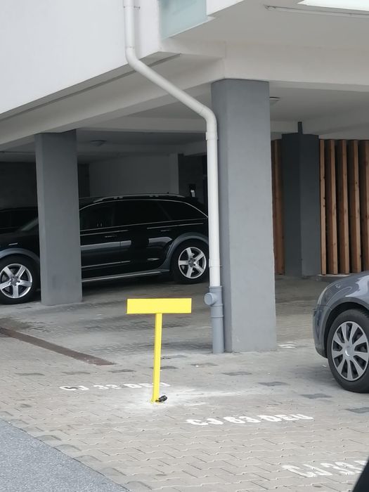 Închiriez loc de parcare in Floresti jud Cluj