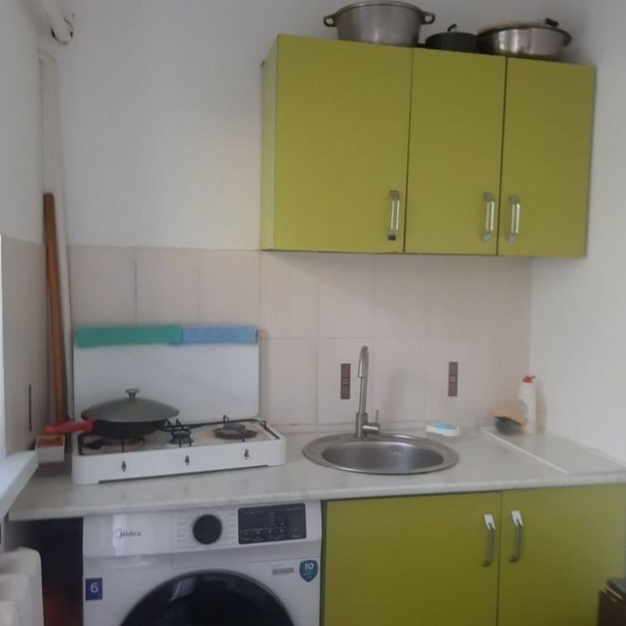 Сдам комнтату с кухней