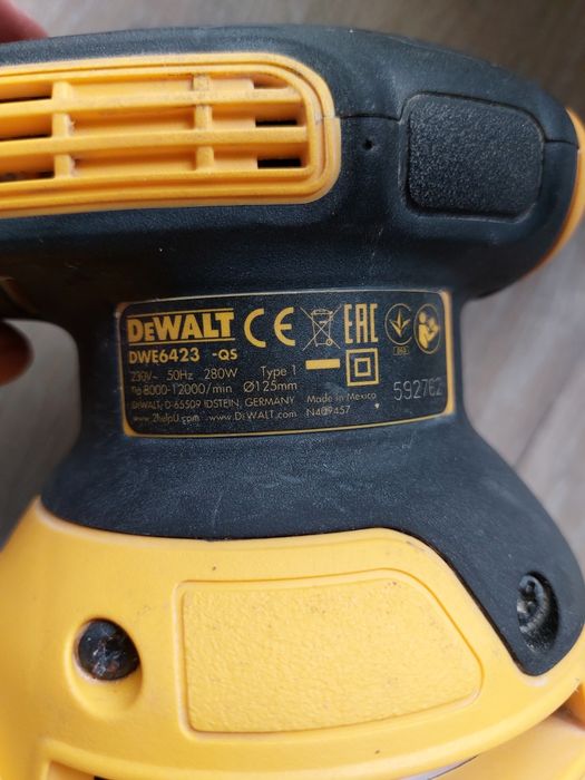 Шлифмашина DeWalt