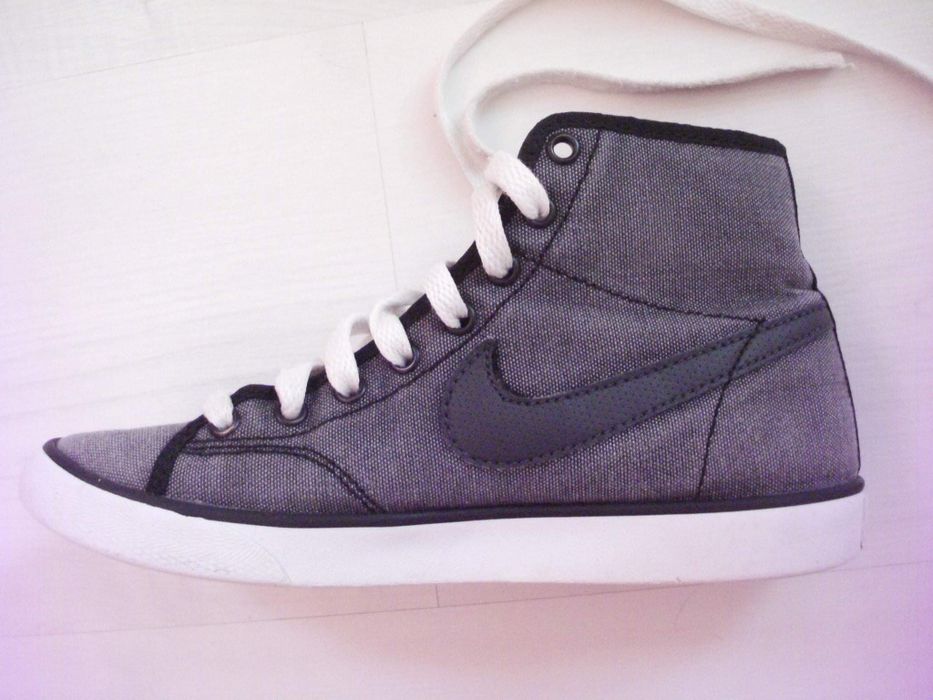 NIKE ориг.кецове от Англия