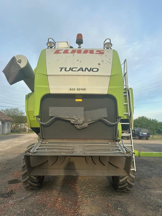 Combină Claas 330