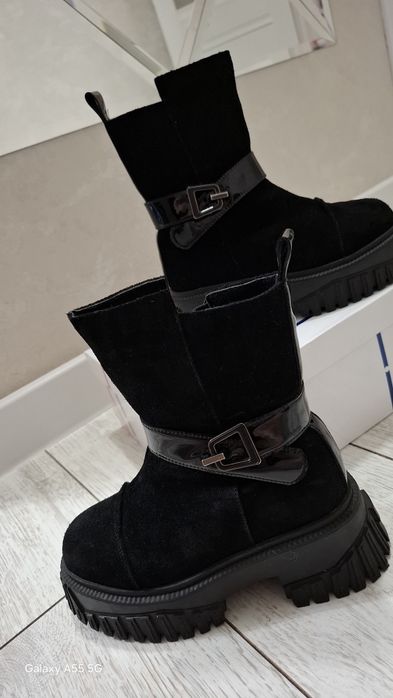 Продам сапожки детские для девочки