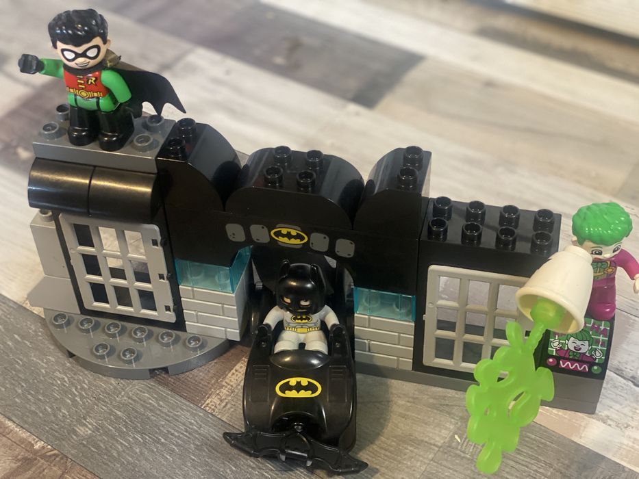 Pestera batman lego duplo