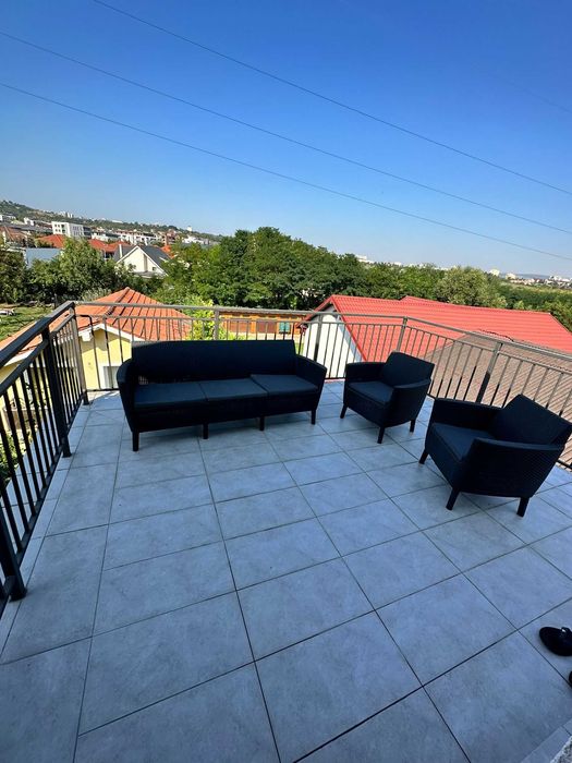 Apartament spațios cu 5 camere în Borhanci – zonă de case, finisaje moderne, mobilat complet