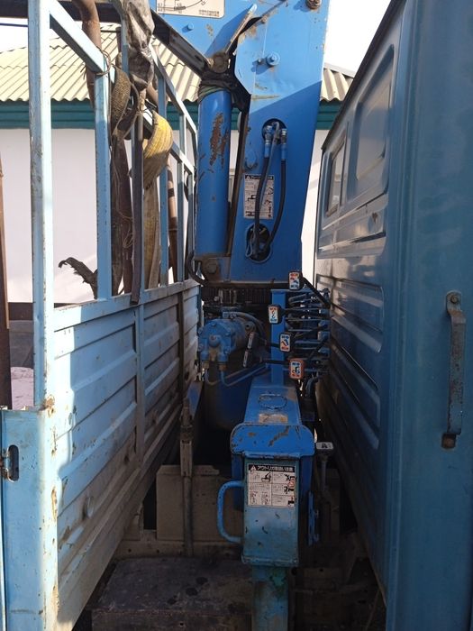 Продам зил бычок манипулятор