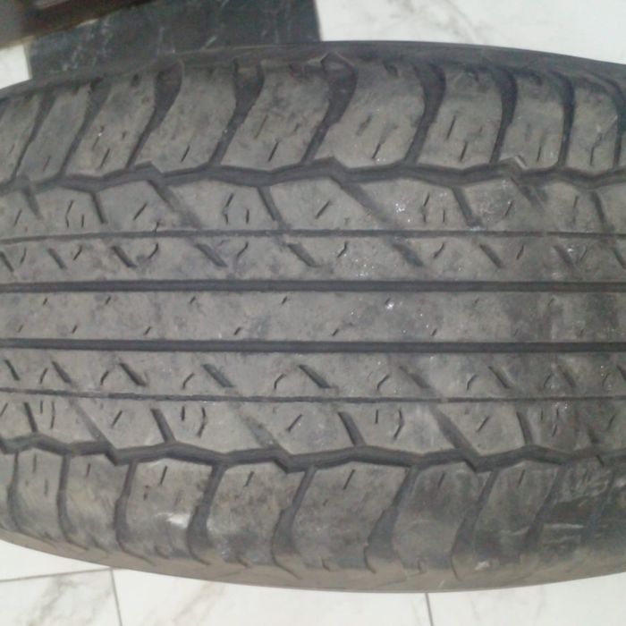 Шины летние Dunlop 265/65R17